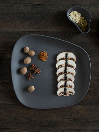 Photo of COOKPLAY Yayoi Superflat Plate (26x24.5cm/10.2x9.7in) ( ) [ Cookplay ] [ Plates ]