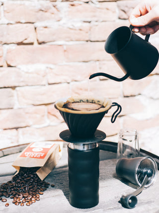 Photo of HARIO Kasuya Drip Kettle (500ml/17oz) ( ) [ HARIO ] [ Kettles ]