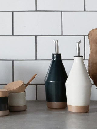 Photo of KINTO Ceramic Lab Oil Bottle 300ml ( ) [ KINTO ] [ Kitchen ]
